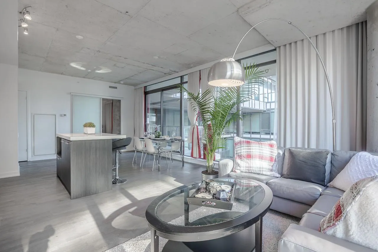 Noel Suites - Fashion District Toronto Apartment