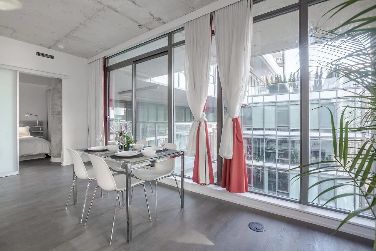 Noel Suites - Fashion District Toronto