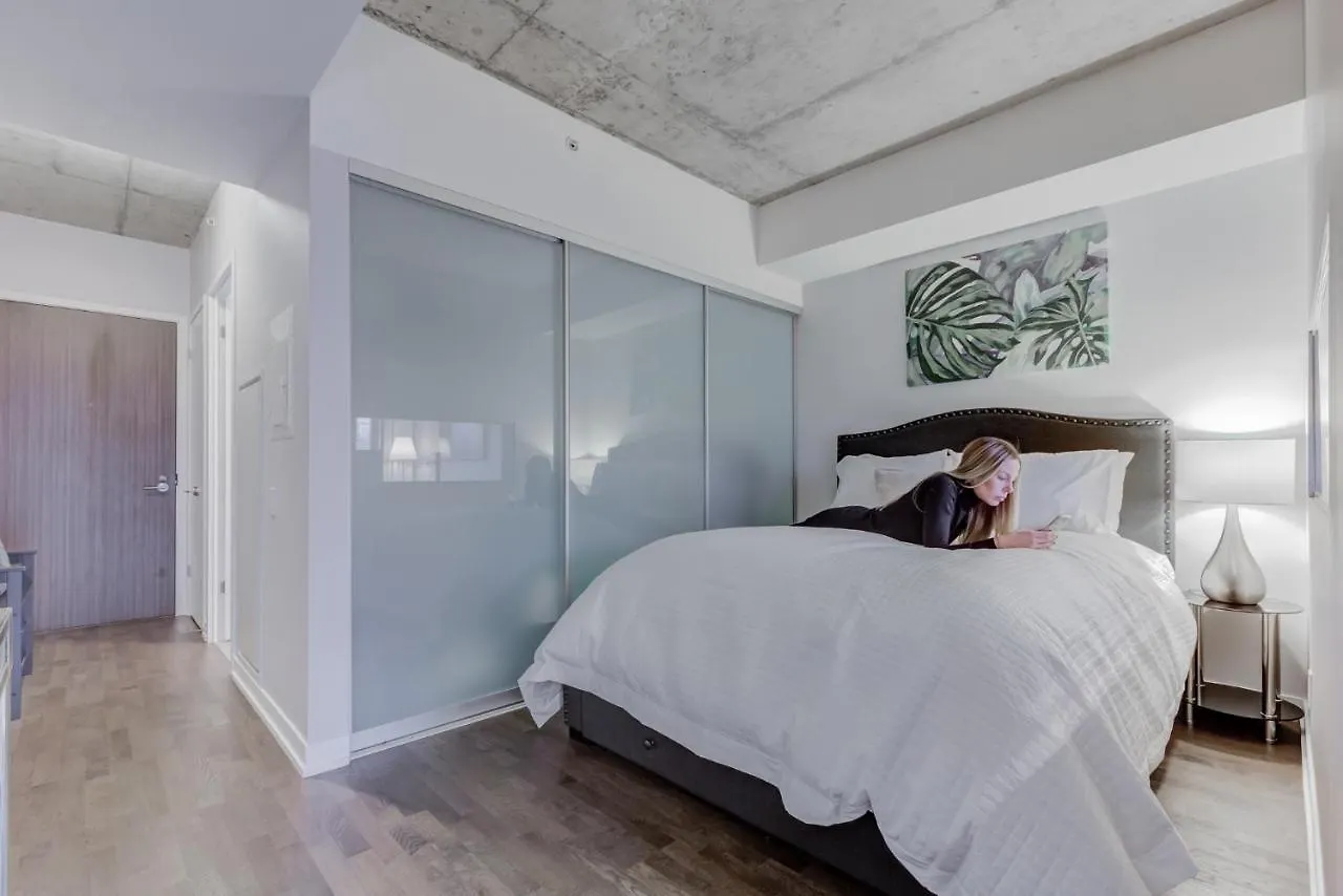Noel Suites - Fashion District Toronto